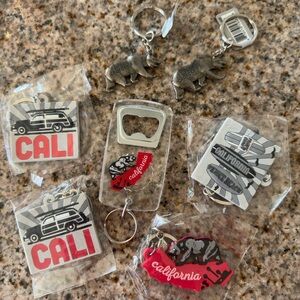 7 Brand new California Keychains
